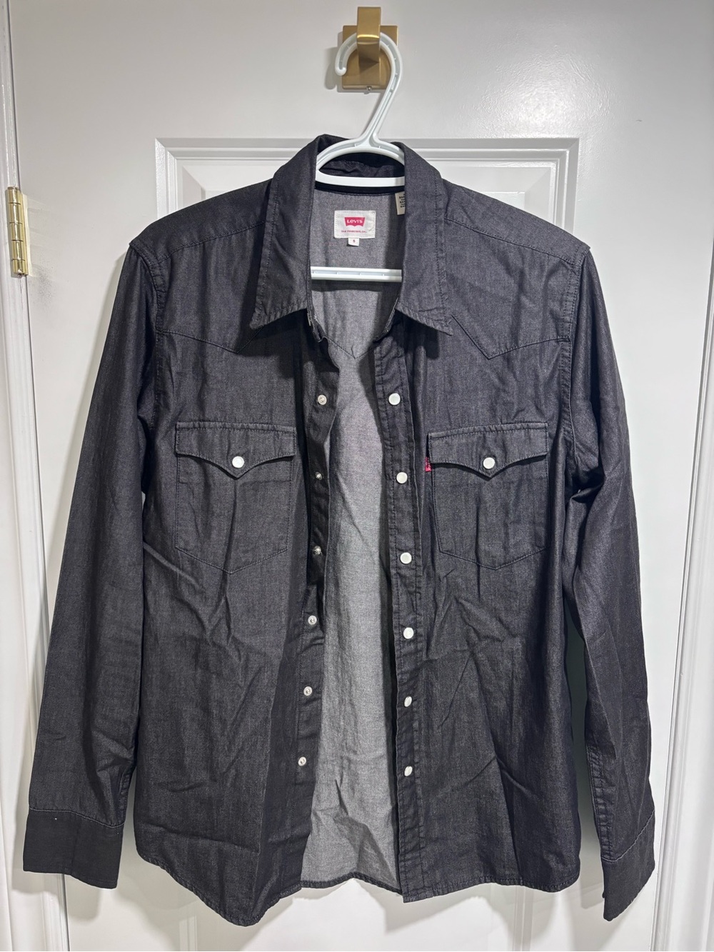 Levi's Long Sleeve Button-Up